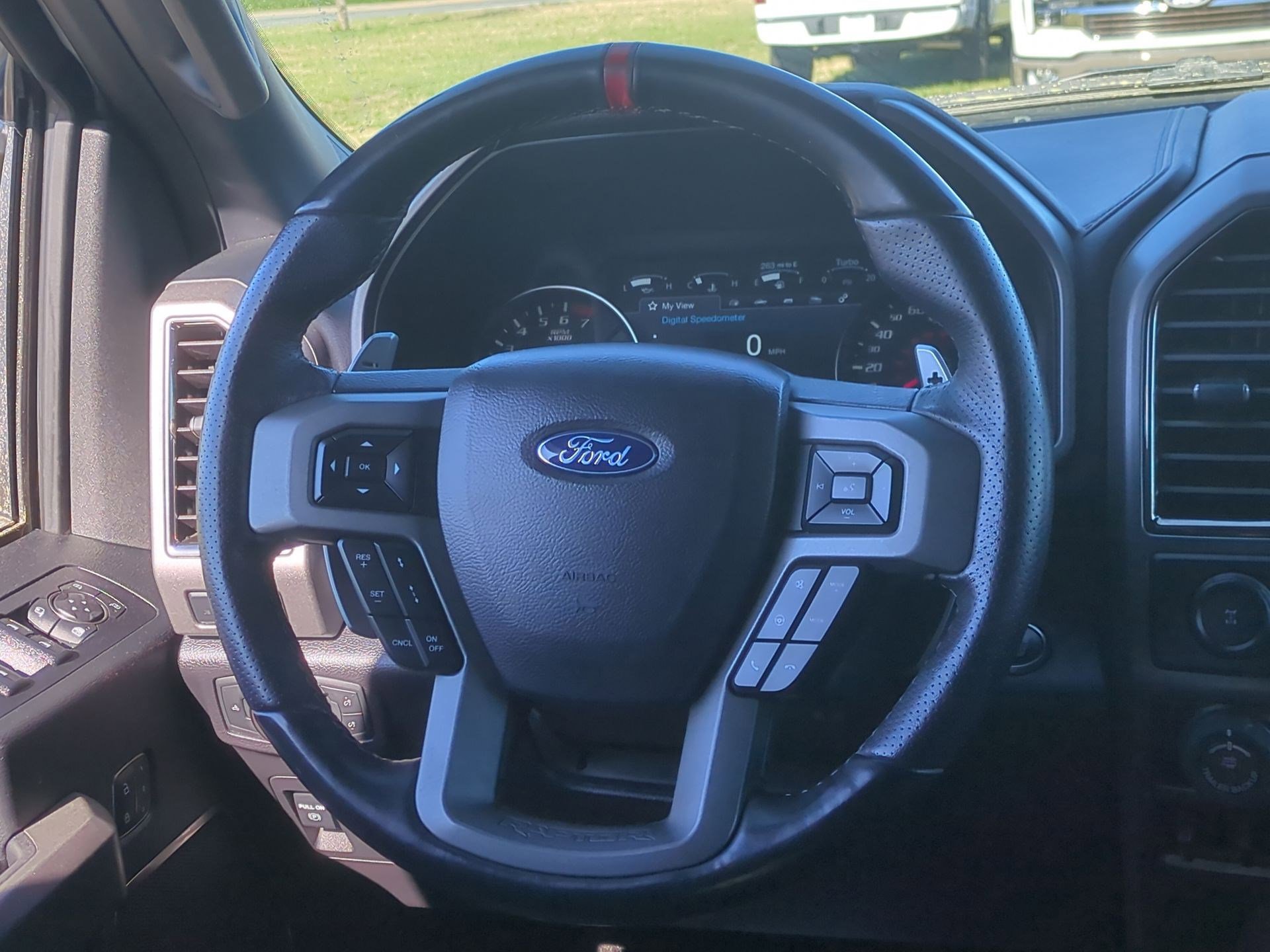 2019 Ford F-150 Raptor - Photo 23