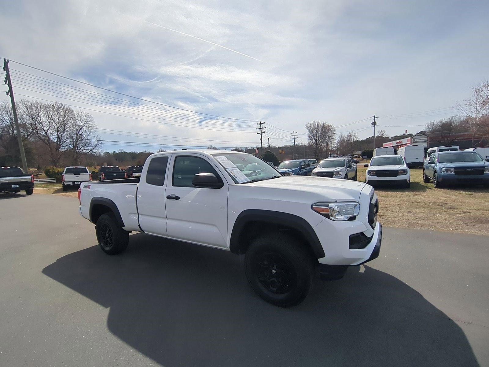 2022 Toyota Tacoma SR - Photo 7