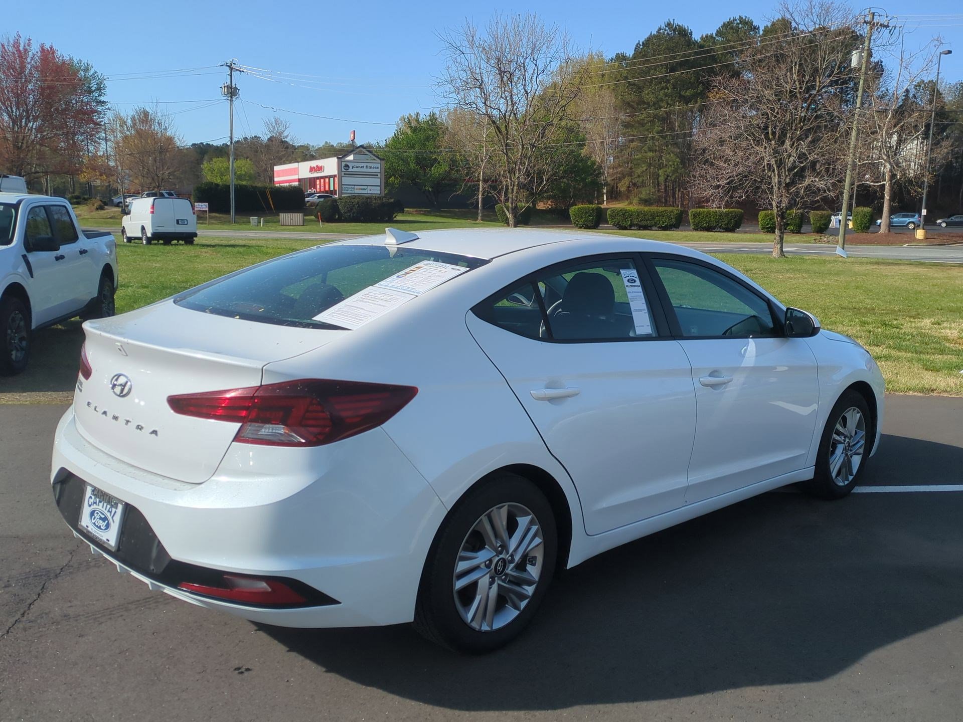 2020 Hyundai Elantra SEL - Photo 5