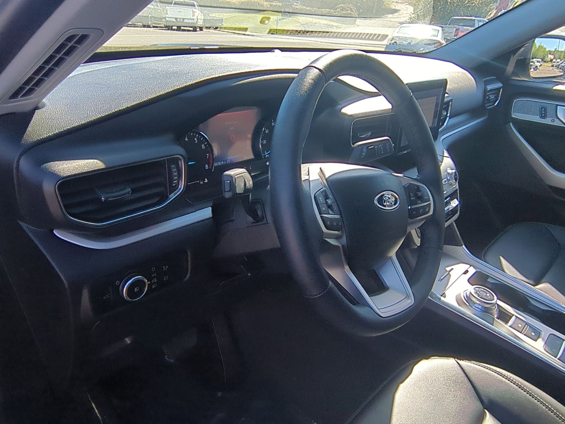 2023 Ford Explorer XLT - Photo 12
