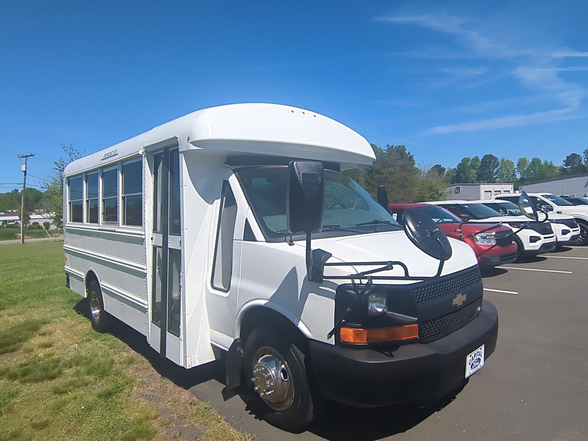 2011 Chevrolet Express G3500 - Photo 7