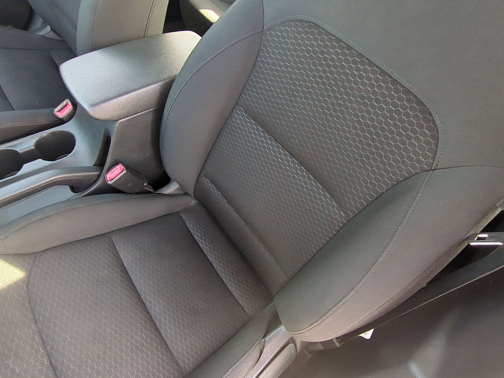 2020 Hyundai Elantra SEL - Photo 13