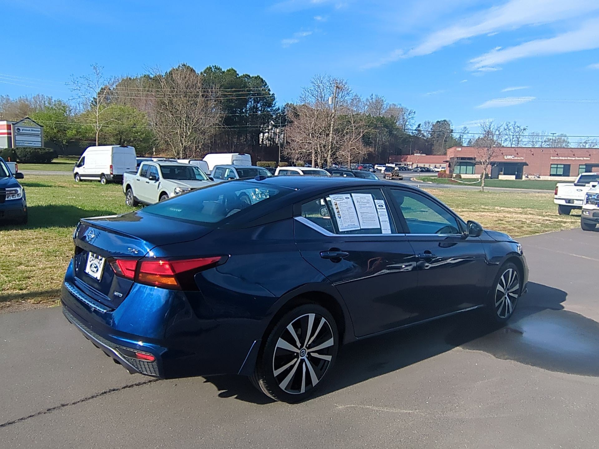 2021 Nissan Altima SR - Photo 5