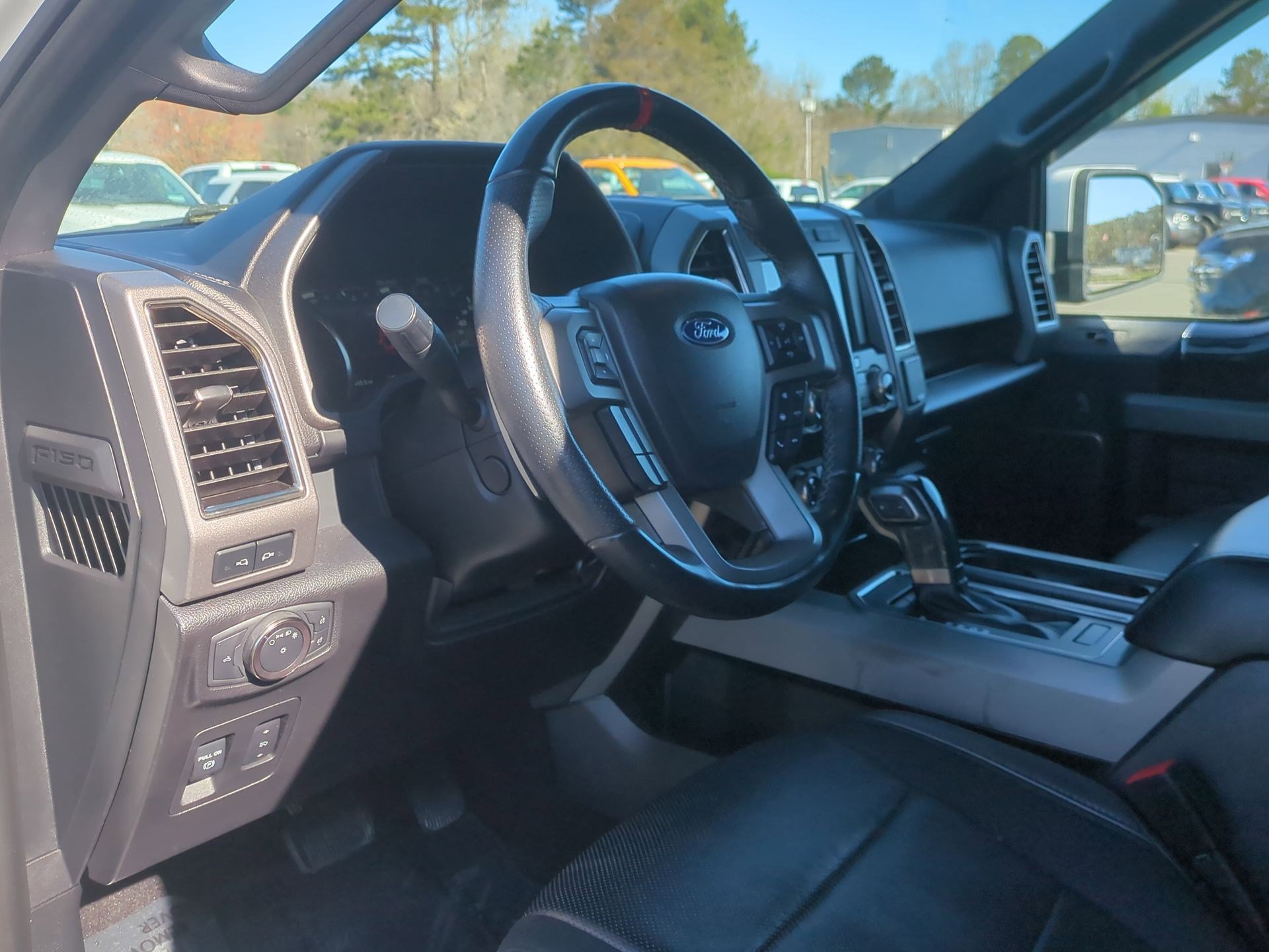 2019 Ford F-150 Raptor - Photo 12