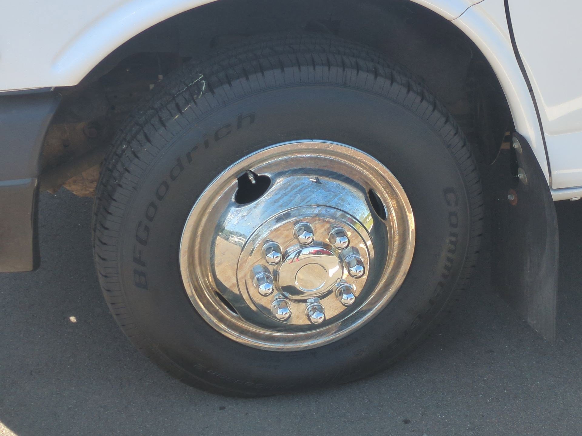 2011 Chevrolet Express G3500 - Photo 9
