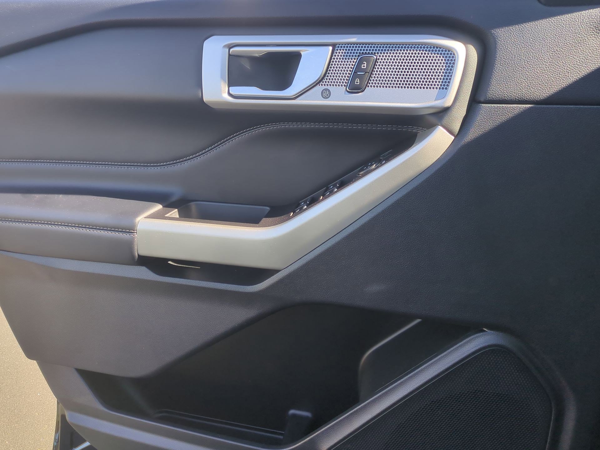 2023 Ford Explorer XLT - Photo 11