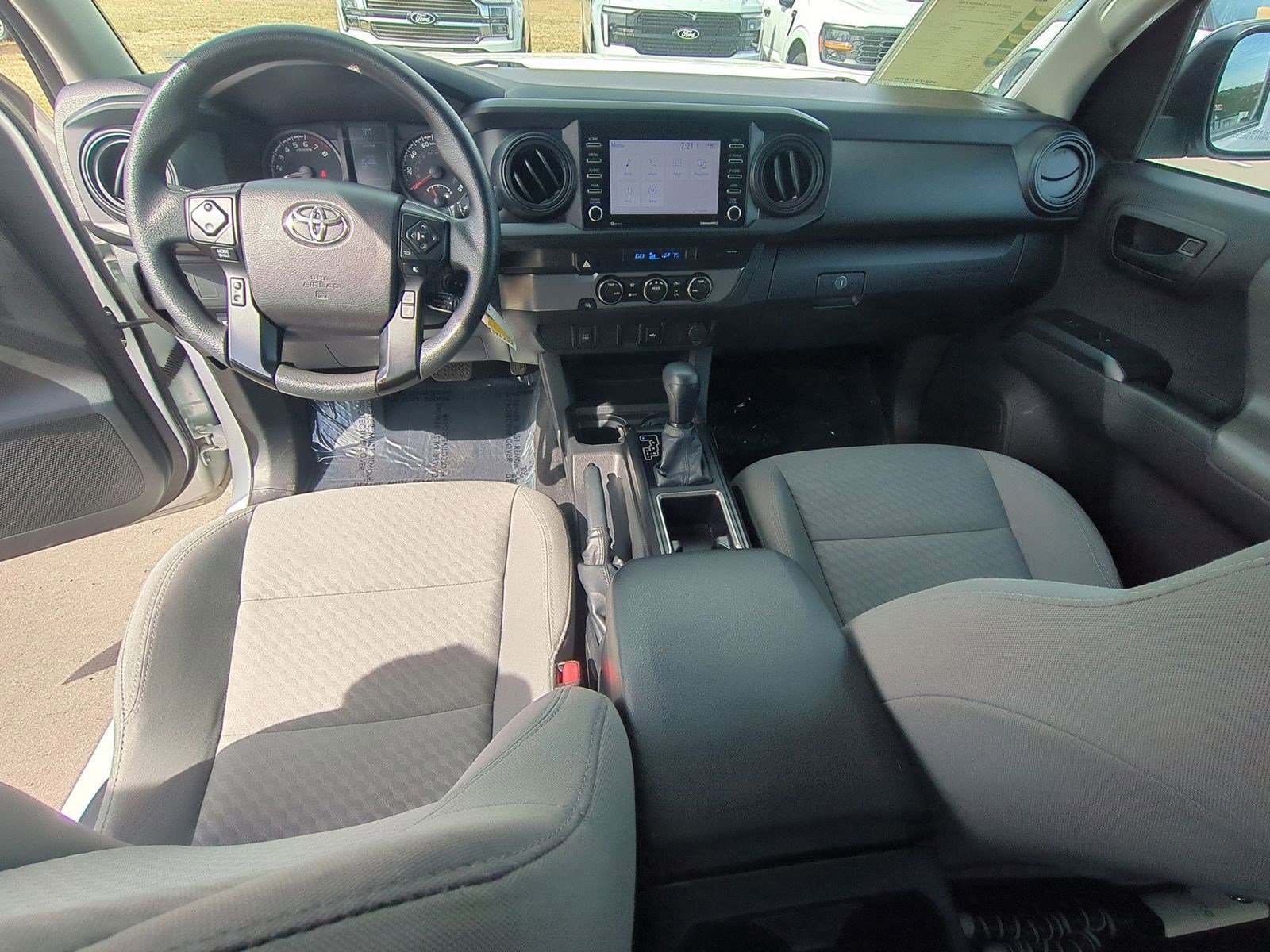 2022 Toyota Tacoma SR - Photo 20