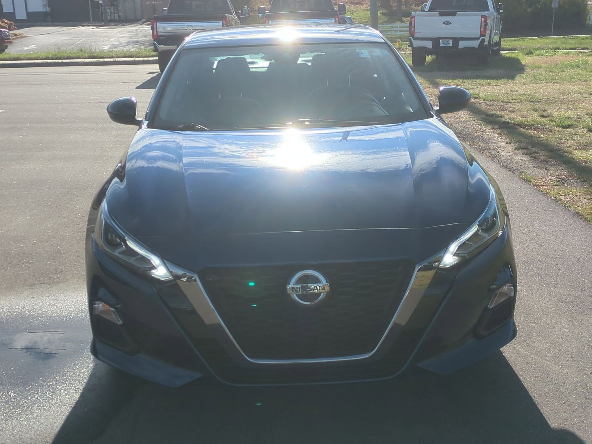 2021 Nissan Altima SR - Photo 8