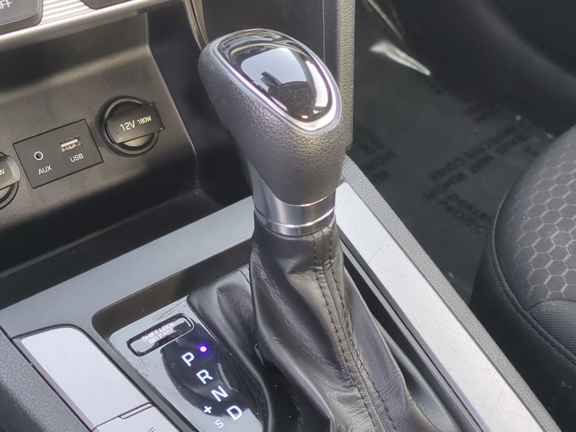 2020 Hyundai Elantra SEL - Photo 18