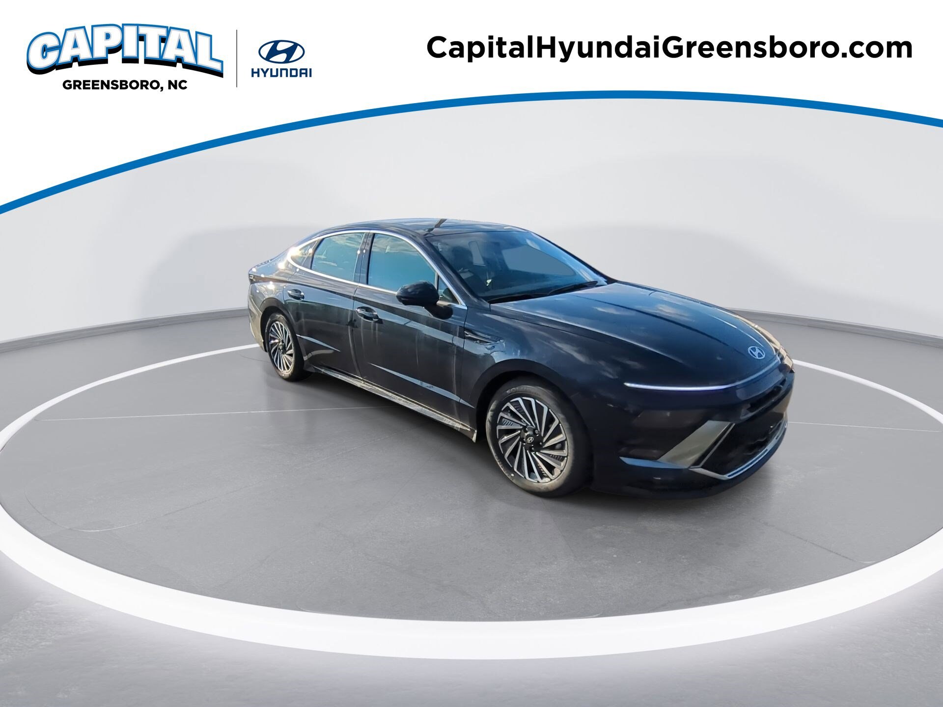 2025 Hyundai Sonata Hybrid Limited photo 2