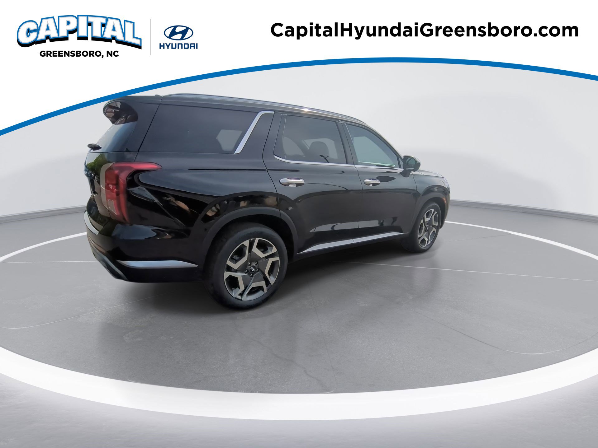 2025 Hyundai Palisade SEL photo 2