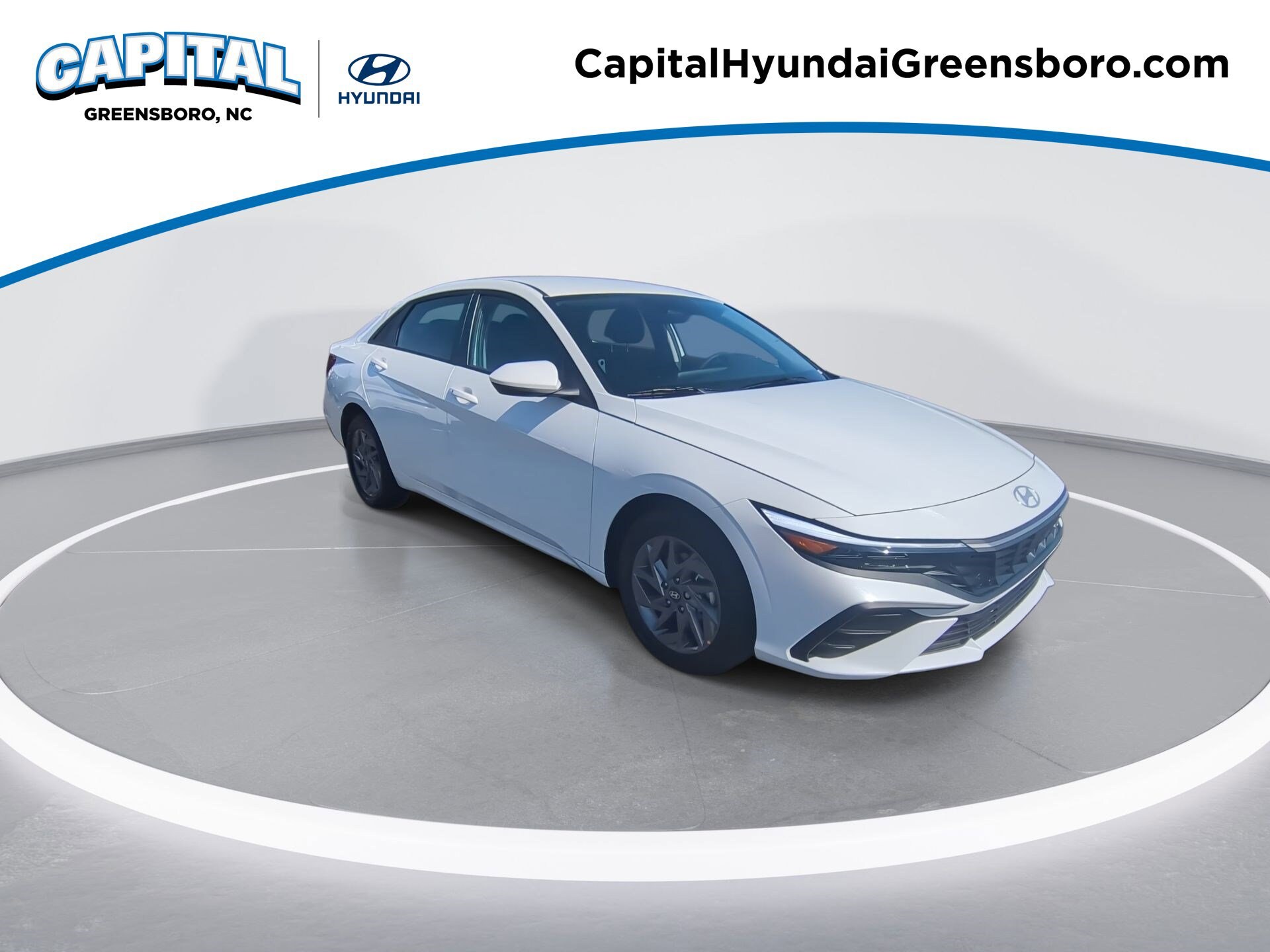2025 Hyundai Elantra Hybrid Blue photo 2