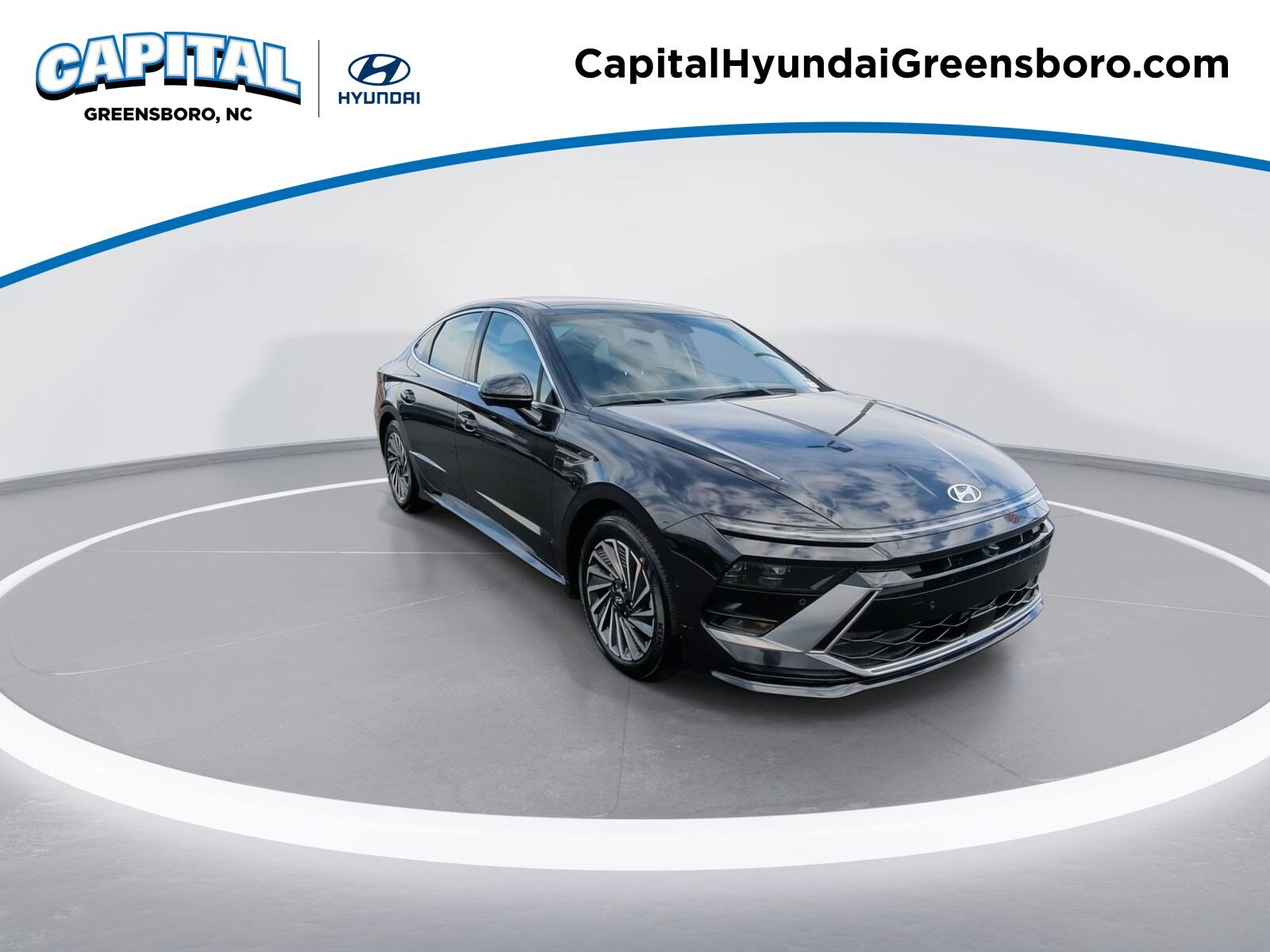2025 Hyundai Sonata Hybrid Limited photo 2