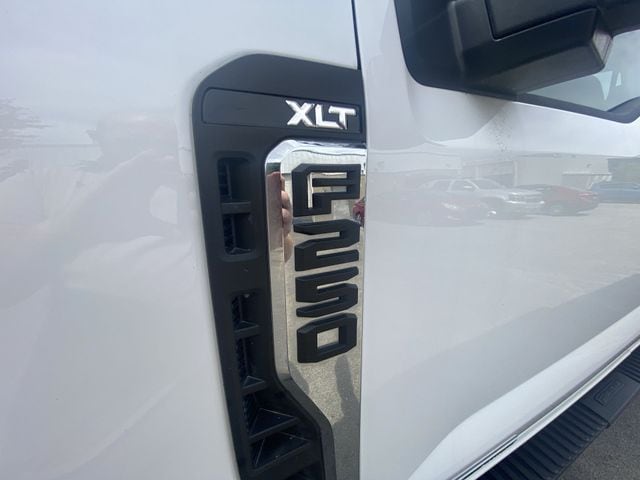 2025 Ford F-250 Super Duty XLT - Photo 26