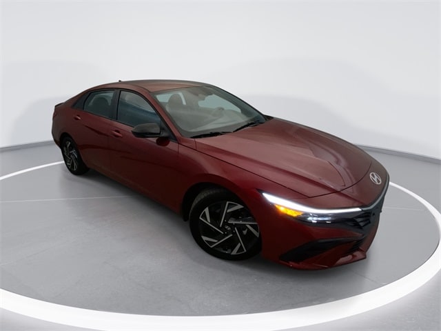 2025 Hyundai Elantra SEL's photo