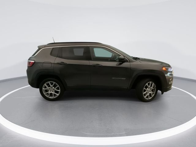 2022 Jeep Compass Latitude Lux - Photo 7