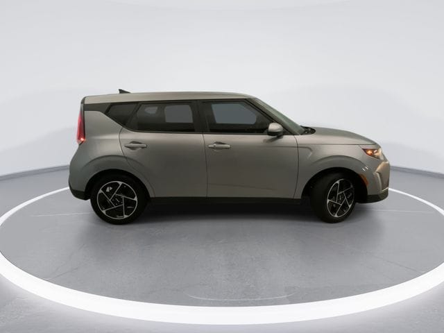 2023 Kia Soul EX - Photo 7