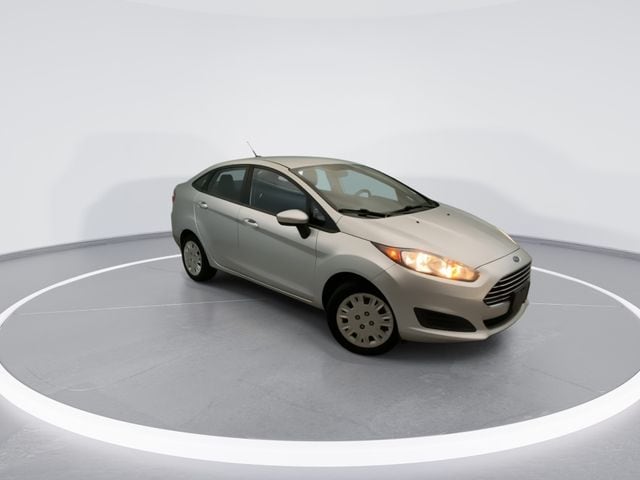 2016 Ford Fiesta S - Photo 8