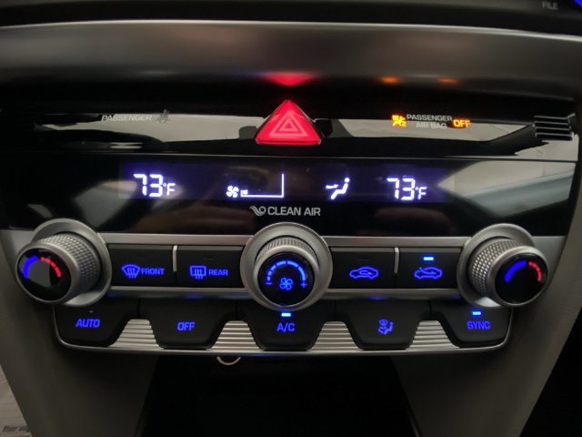 2020 Hyundai Elantra SE - Photo 18