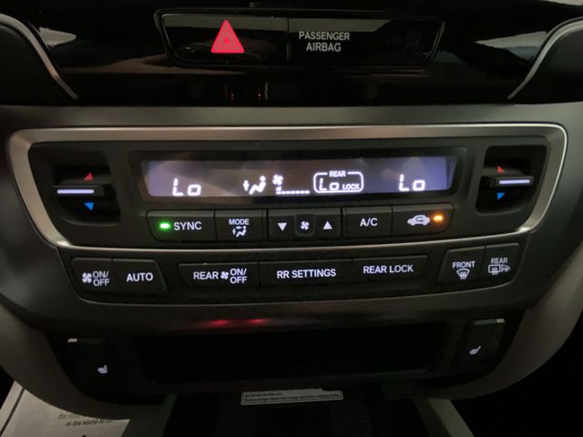 2022 Honda Pilot SE - Photo 18