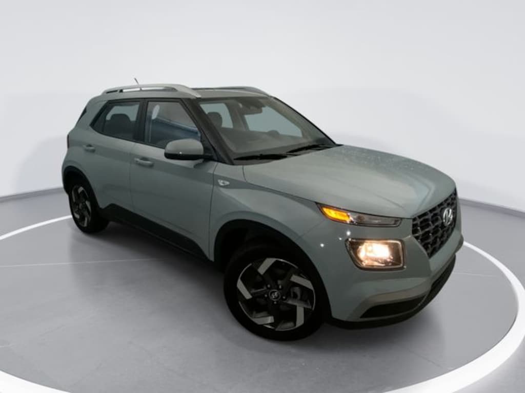 Used 2026 Hyundai Venue SEL SUV