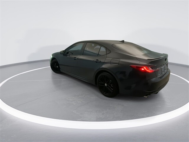 2025 Toyota Camry SE photo 2