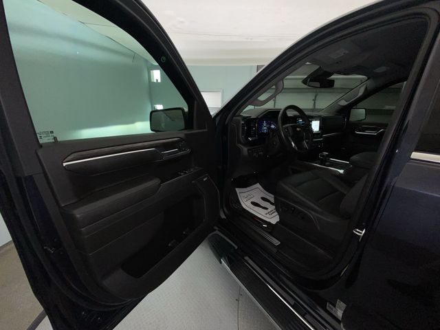 2024 Chevrolet Silverado 1500 LTZ - Photo 11