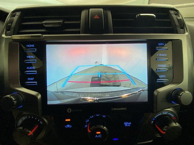 2020 Toyota 4Runner SR5 - Photo 17