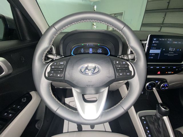 2024 Hyundai Venue SEL - Photo 14