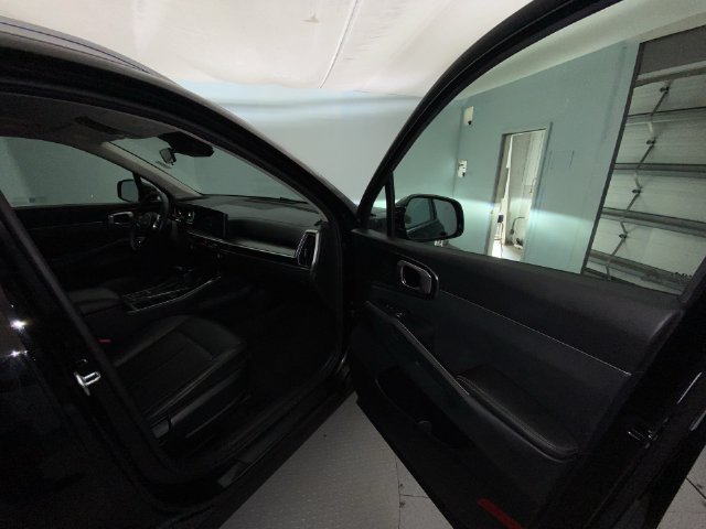 2024 Kia Sorento S - Photo 25