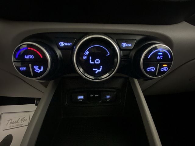 2024 Hyundai Venue SEL - Photo 18