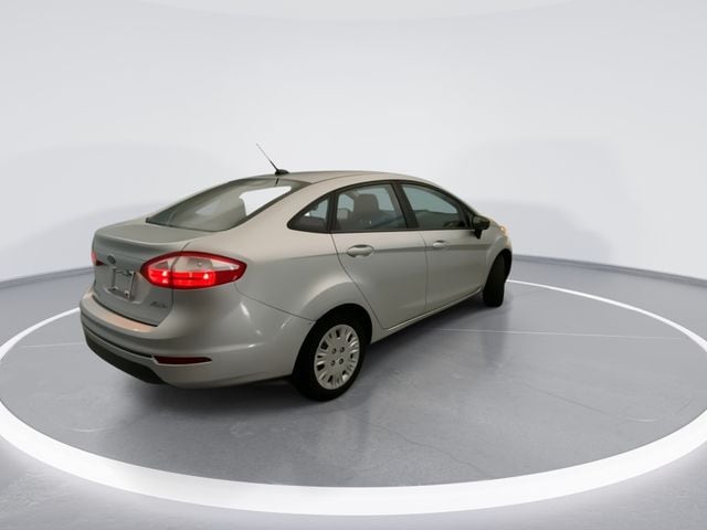 2016 Ford Fiesta S - Photo 6