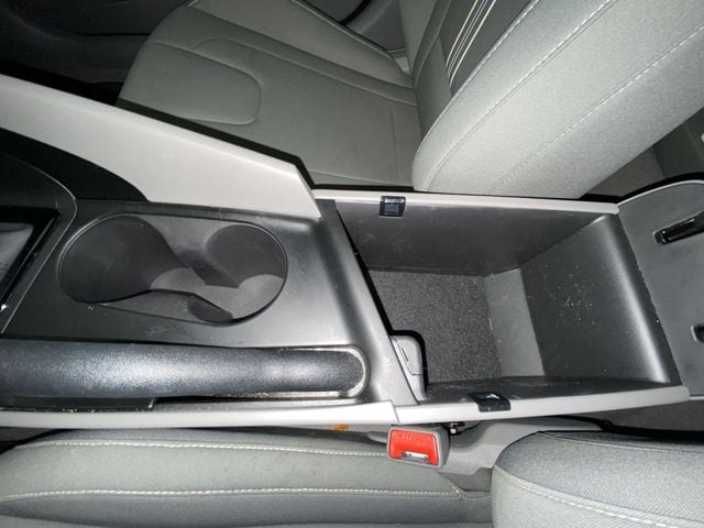 2024 Hyundai Elantra SEL - Photo 21