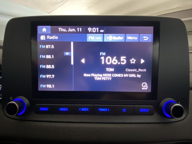 2023 Hyundai Kona SE - Photo 16