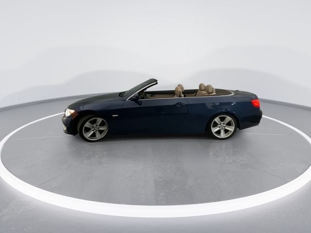 2011 BMW 3 Series 328i - Photo 3