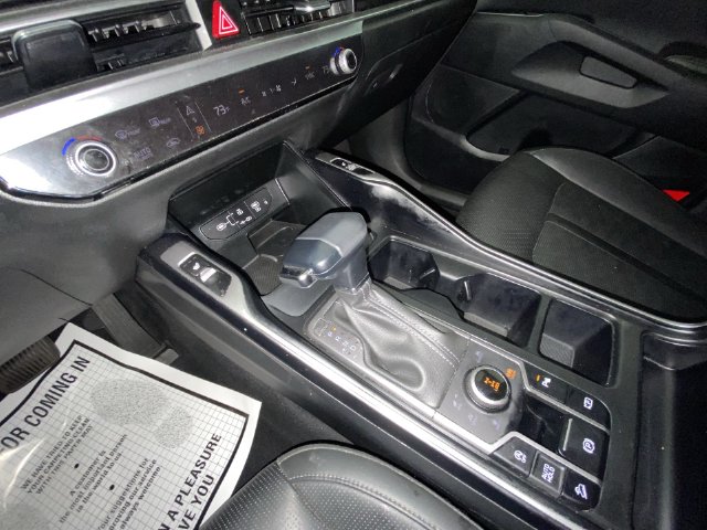 2024 Kia Sorento S - Photo 20