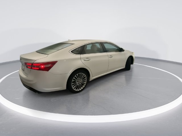 2016 Toyota Avalon Limited - Photo 6