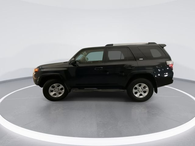 2020 Toyota 4Runner SR5 - Photo 9