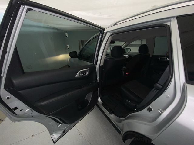 2019 Nissan Pathfinder S - Photo 21