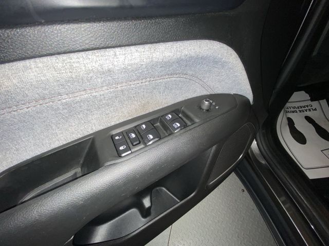 2022 Jeep Compass Latitude Lux - Photo 13