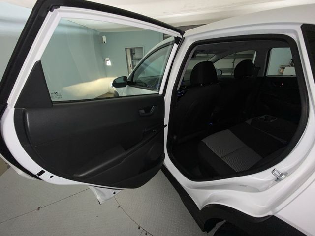 2023 Hyundai Kona SE - Photo 21