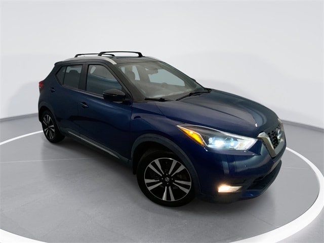 2018 Nissan Kicks SR's photo