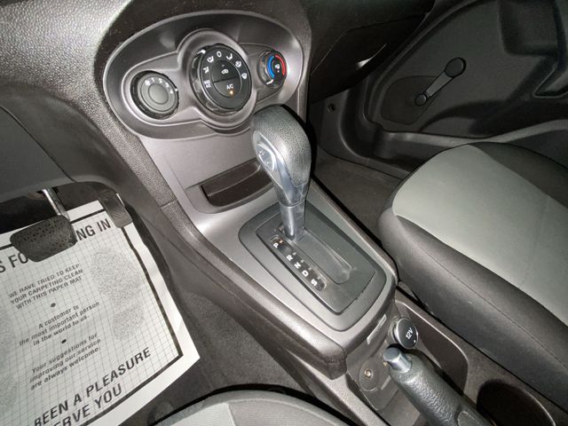 2016 Ford Fiesta S - Photo 15