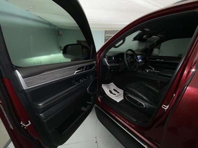 2022 Jeep Wagoneer Series III - Photo 11