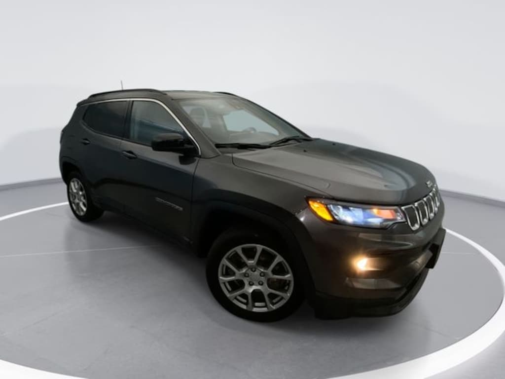 Used 2022 Jeep Compass Latitude Lux SUV