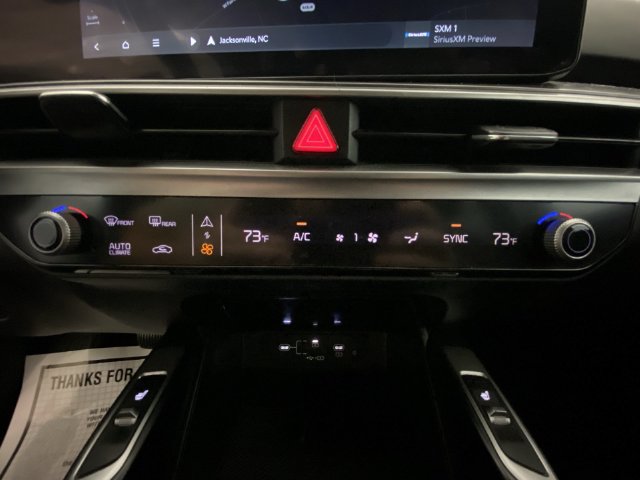 2024 Kia Sorento S - Photo 19