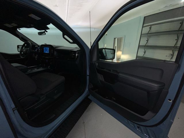 2023 Ford F-150 XL - Photo 24