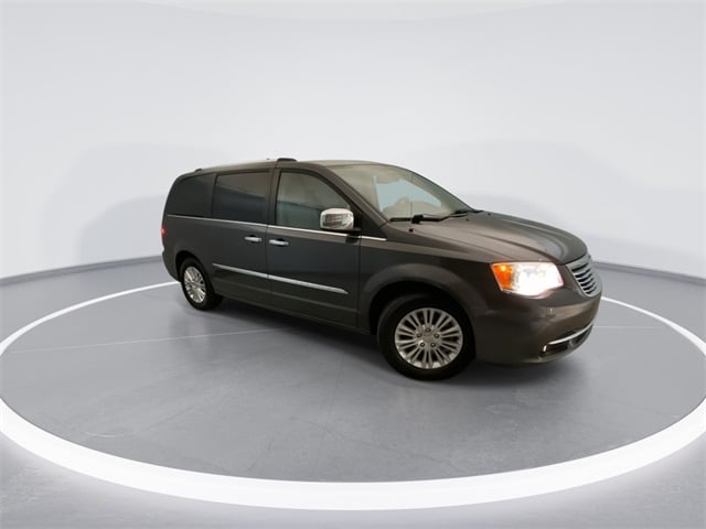 Used 2015 Chrysler Town & Country Limited Platinum with VIN 2C4RC1GG9FR514712 for sale in Jacksonville, NC