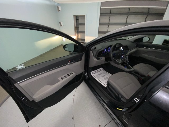 2020 Hyundai Elantra SE - Photo 10