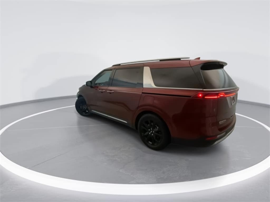 Used 2024 Kia Carnival SX Prestige Minivan/Van